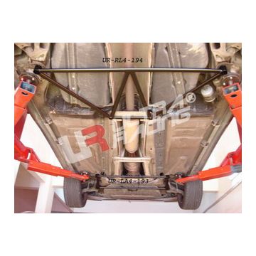 Rozpórka tylna dolna (Rear Lower Brace) Ultra Racing Volvo S60/S80/V70