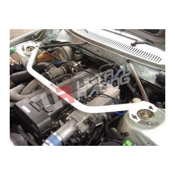 Rozpórka przednia (Front Upper Strut Bar)Ultra Racing Volvo 240