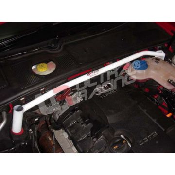 Rozpórka przednia (Front Upper Strut Bar)Ultra Racing Audi A4 04-07 FSI