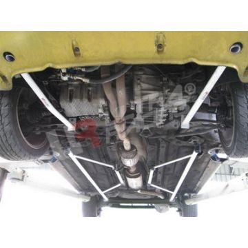 Rozpórka przednia dolna (Front Lower H-Brace) Ultra Racing Fiat Punto 2 HGT 1.8