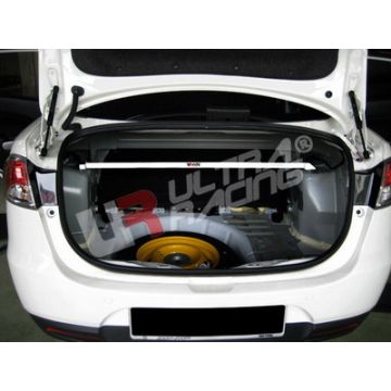 Rozpórka tylna górna (Rear Upper Strut Bar) Ultra Racing Mazda 2 (Sedan) 07+