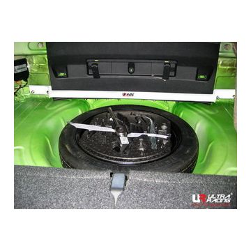 Rozpórka tylna górna (Rear Upper Strut Bar) Ultra Racing VW Scirocco 08+