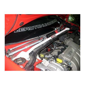 Rozpórka przednia (Front Upper Strut Bar)Ultra Racing Renault Clio C 05+