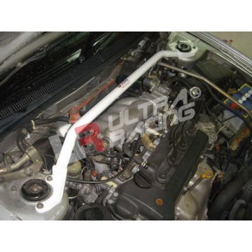 Rozpórka przednia (Front Upper Strut Bar)Ultra Racing Nissan Sunny 95-99 B14