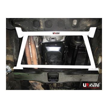 Rozpórka przednia dolna (Front Lower Brace) Ultra Racing Ssangyong Musso 93-05 2.3