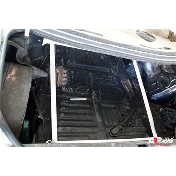 Rozpórka tylna górna (Rear Upper Strut Bar) Ultra Racing Toyota Mark II 88-92 2.5T