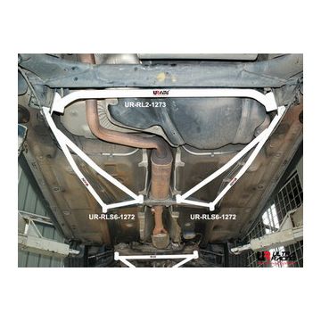 Rozpórka tylna dolna (Rear Lower Tiebar) 1273 Ultra Racing VW Golf 4 97-06