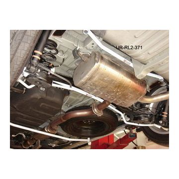 Rozpórka tylna dolna (Rear Lower Tiebar) 371 Ultra Racing Toyota Previa 06+ 2.4/3.5
