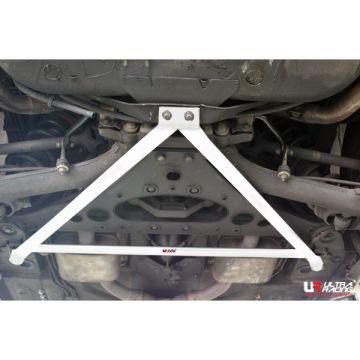 Rozpórka tylna dolna (Rear Lower Brace) Ultra Racing Jaguar XK8 4.0 98+