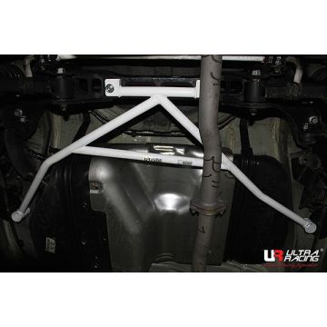 Rozpórka tylna dolna (Rear Lower Brace) 2703 Ultra Racing Kia Sportage 14+