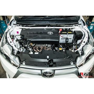 Rozpórka przednia (Front Upper Strut) Bar Ultra Racing Toyota Yaris 10+ XP13 