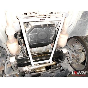 Rozpórka przednia dolna (Front Lower Brace) Ultra Racing Chrysler 300C V6 05-10