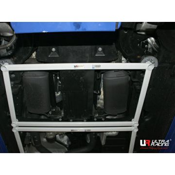 Rozpórka przednia dolna (Front Lower Brace) (3306) Ultra Racing Audi Q7 (TYP 4L) 4.2 TDI 4WD 06-15