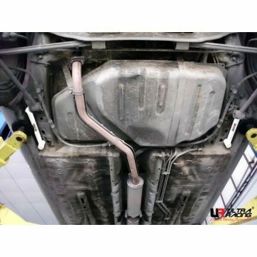 Rozpórka tylna dolna (Rear Lower Bar) (1438P) Ultra Racing Buick Excelle 1.8 2WD 03-16