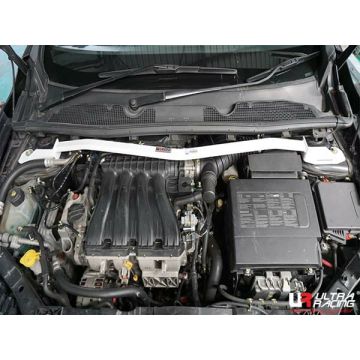 Rozpórka przednia (Front Upper Strut Bar)(2238) Ultra Racing Renault Fluence 2.0 2WD 09+/Samsung SM3 1.6 09-12