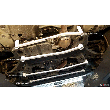 Rozpórka środkowa (Mid Lower Brace) (3870) Ultra Racing Lexus RX 200T (AL20) 2.0T 2WD 15+/RX 300 2.0T 15+ 4WD