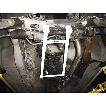 Rozpórka przednia dolna (Front Lower Brace) Ultra Racing Nissan Skyline R32 GTST