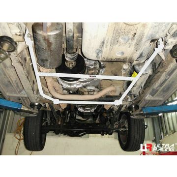 Rozpórka środkowa (Mid Lower Brace) (2583) Ultra Racing Land Rover Range Rover (LP) (P38A) 4.6 V8 4WD 94-01