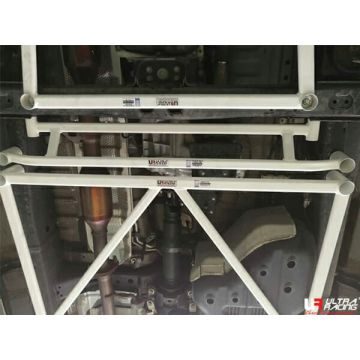 Rozpórka środkowa (Mid Lower Brace) (3907) Ultra Racing Toyota Fortuner (AN150) 2.4D/2.7 4WD 15+