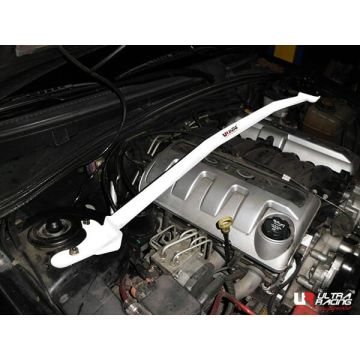 Rozpórka przednia (Front Upper Strut Bar)(2322) Ultra Racing Toyota Highlander (XU20) 3.0 2WD 01-07