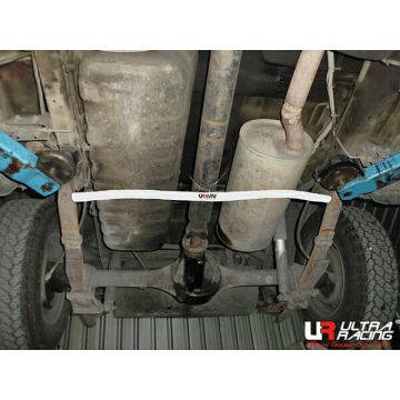 Rozpórka tylna dolna (Rear Lower Bar) (2818) Ultra Racing Isuzu Cameo (UCS55) 2.3 2WD 93-02