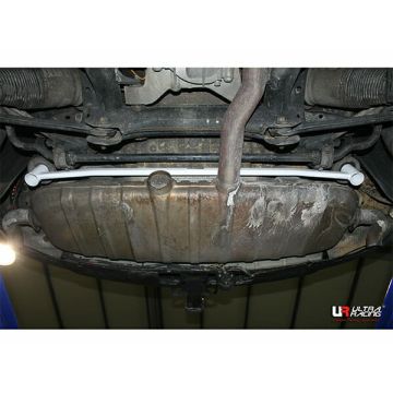 Rozpórka tylna dolna (Rear Lower Bar) (3241) Ultra Racing Volkswagen Touareg (7L) 3.0 V6 4WD 02-10