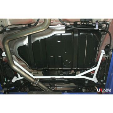 Rozpórka tylna dolna (Rear Lower Bar) (3628) Ultra Racing Hyundai Avante Sport/Elantra 1.6 2WD 16+