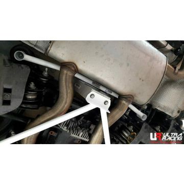 Rozpórka tylna dolna (Rear Lower Bar) (4004) Ultra Racing BMW G02 (X4) 3.0T 4WD 18+