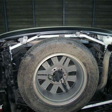 Rozpórka tylna (Rear Torsion Bar) (3366) Ultra Racing Toyota Fortuner (AN150) 2.4D/2.7/2.8D 15+/Innova 2.0 15+ 2WD/4WD