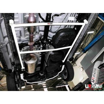 Rozpórka tylna dolna (Rear Lower Bar) (3815) Ultra Racing Toyota Innova (AN140) 2.0 2WD 15+