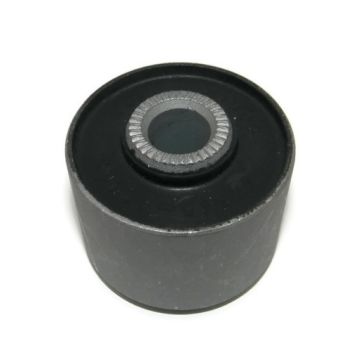 Tuleja centrycznego przedniego wahacza do mostu IOD Performance Nissan Patrol Y60/Y61