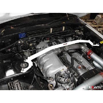 Rozpórka przednia (Front Upper Strut Bar)Ultra Racing Nissan Skyline R32 GTST