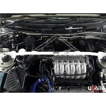 Rozpórka przednia (Front Upper Strut Bar)(111) Ultra Racing Mercedes W169 A170 1.7 2WD 04-12/W245 B170 1.7 05-1