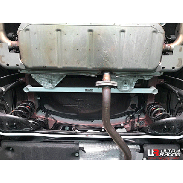 Rozpórka tylna dolna (Rear Lower Bar) (4153) Ultra Racing Mazda 3 (BP) 2.0 2WD HB/Sedan 19+/CX-30 2.0 19+