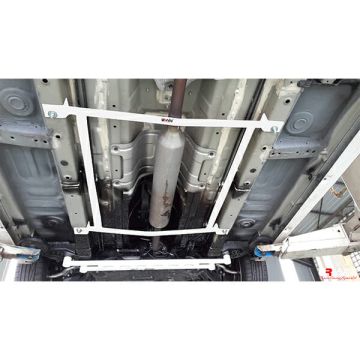 Rozpórka środkowa (Mid Lower Brace) (3372) Ultra Racing Suzuki Swift (AZG/ZC72S/ZC82S/ZC32S) 1.2/1.4/1.6 2WD 10-17