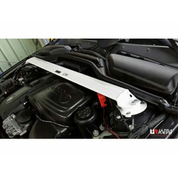 Rozpórka przednia (Front Upper Strut Bar)(3002) Ultra Racing BMW 5 E60 (535i) 3.5TT 2WD 07-10